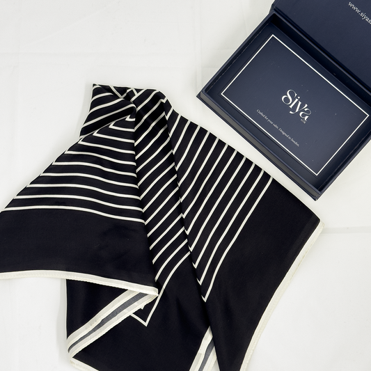 Siya Mullbärssilkes halsduk NOELLIE small 53x53 CM