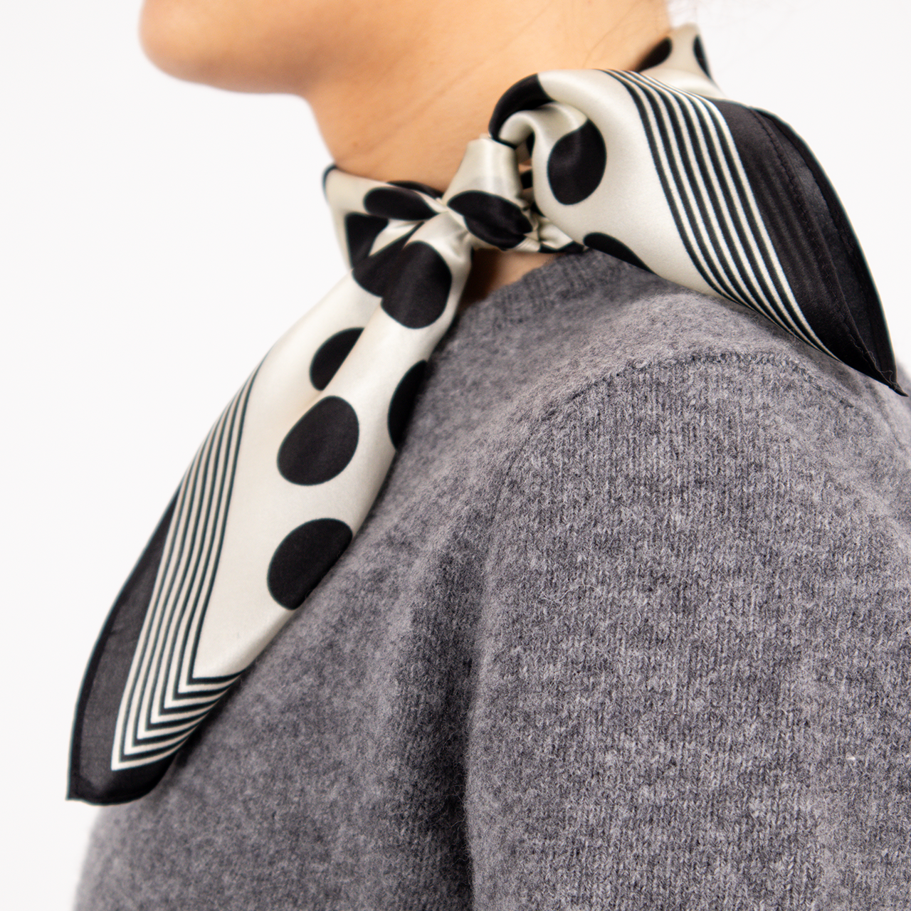 Siya Mullbärssilkes halsduk AMELIE small 53x53 CM