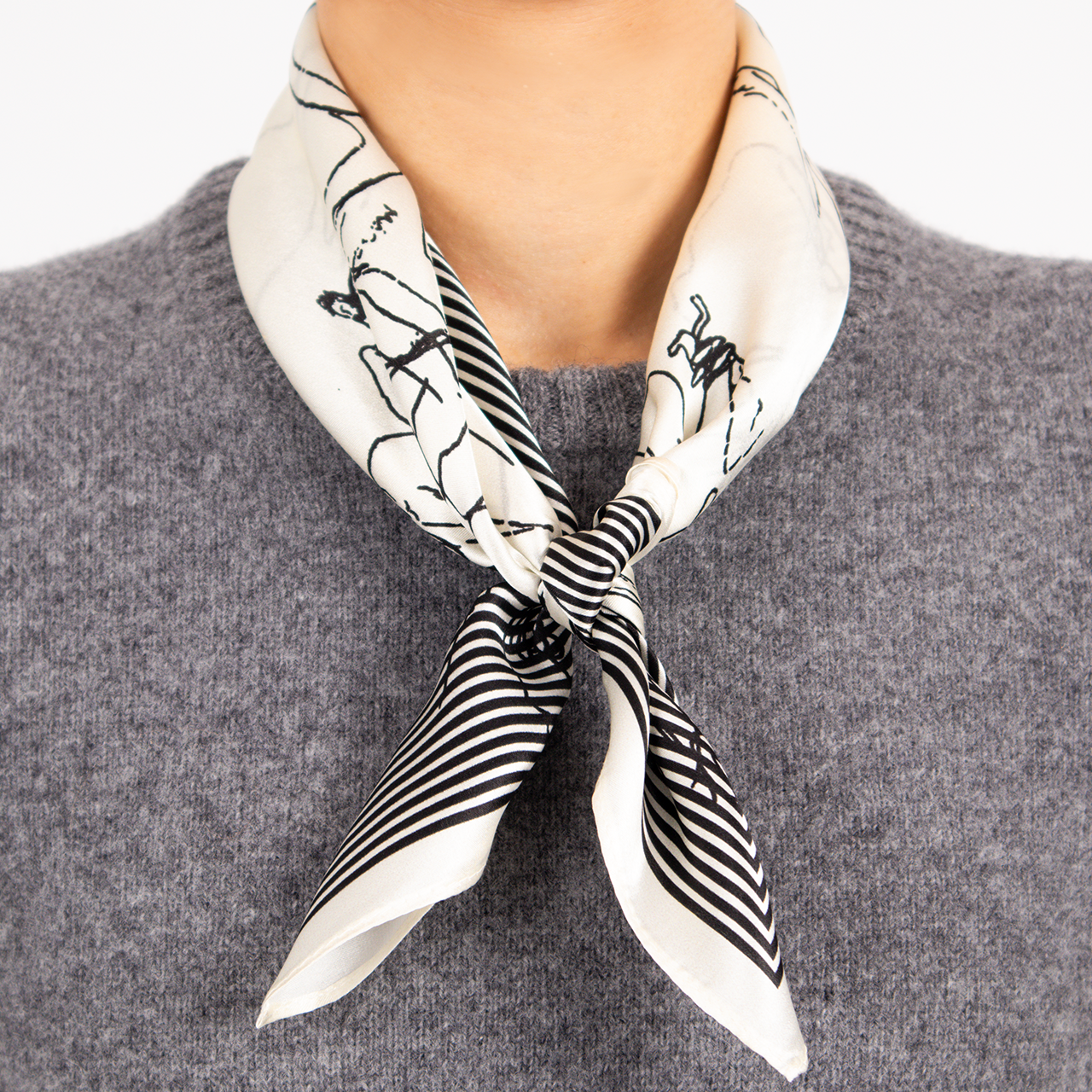 Siya Mullbärssilkes halsduk STELLA small 53x53 CM