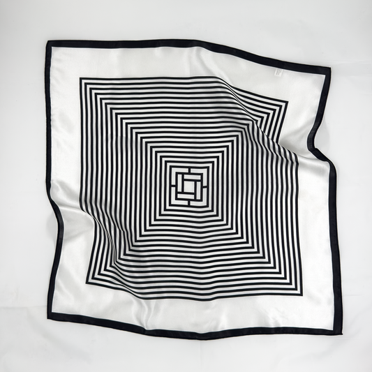 Siya Mullbärssilkes halsduk LUMI small 53x53 CM