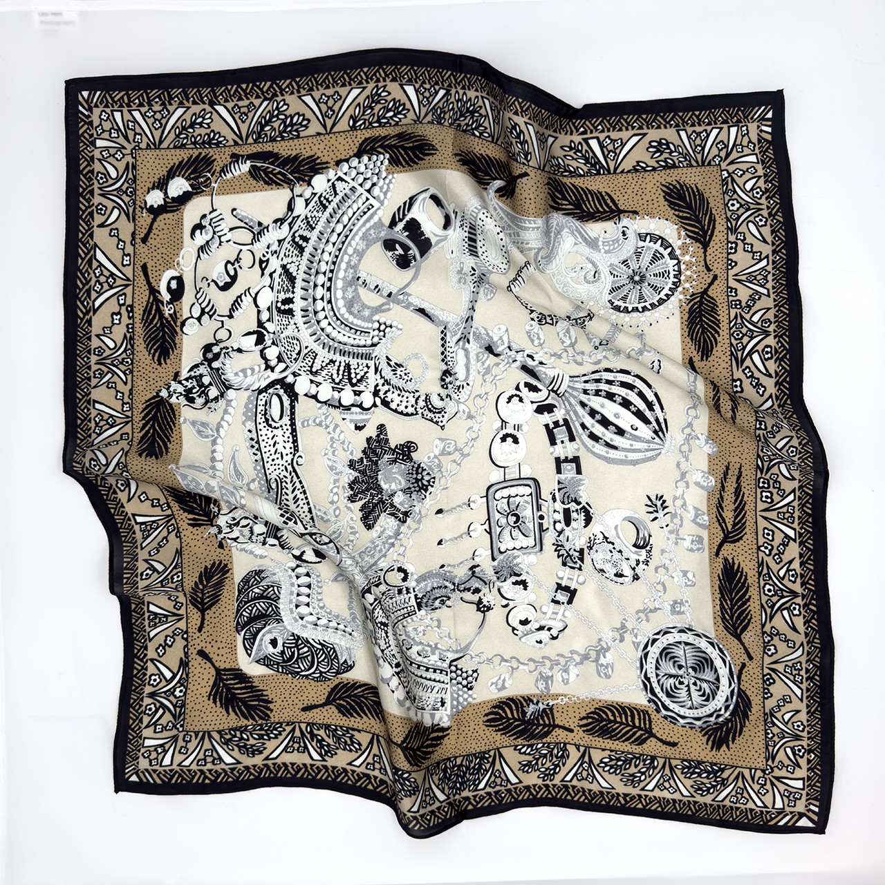 Siya Mullbärssilkes halsduk LUCIA medium 65x65 CM