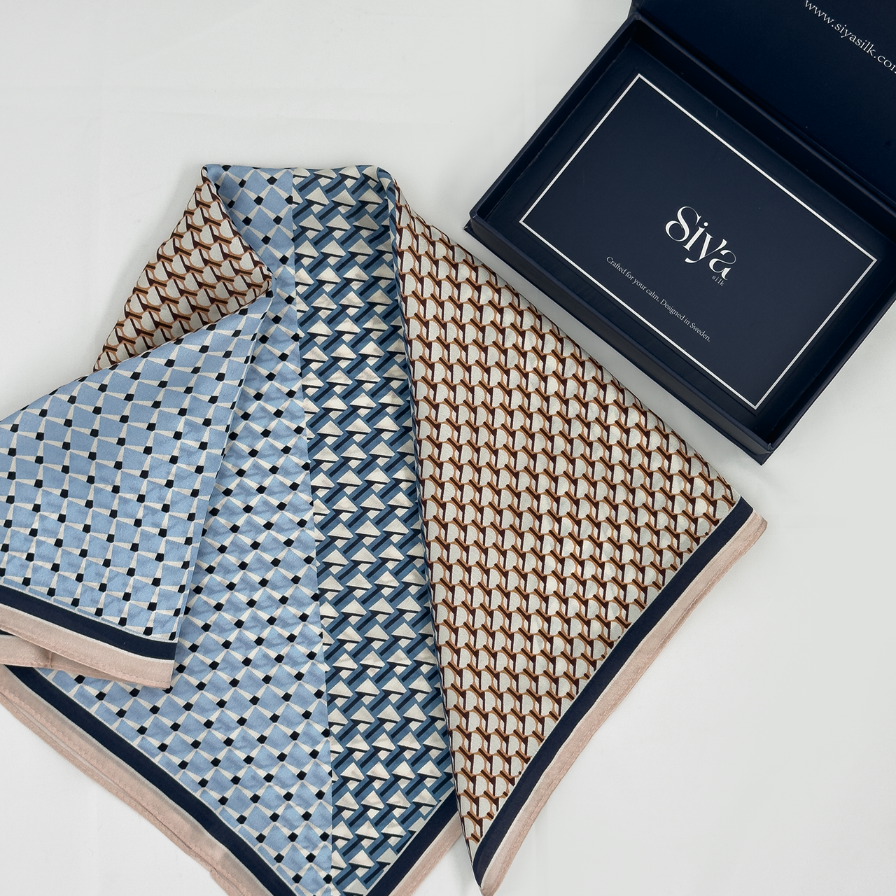 Siya Mullbärssilkes halsduk ELSA small 53x53 CM