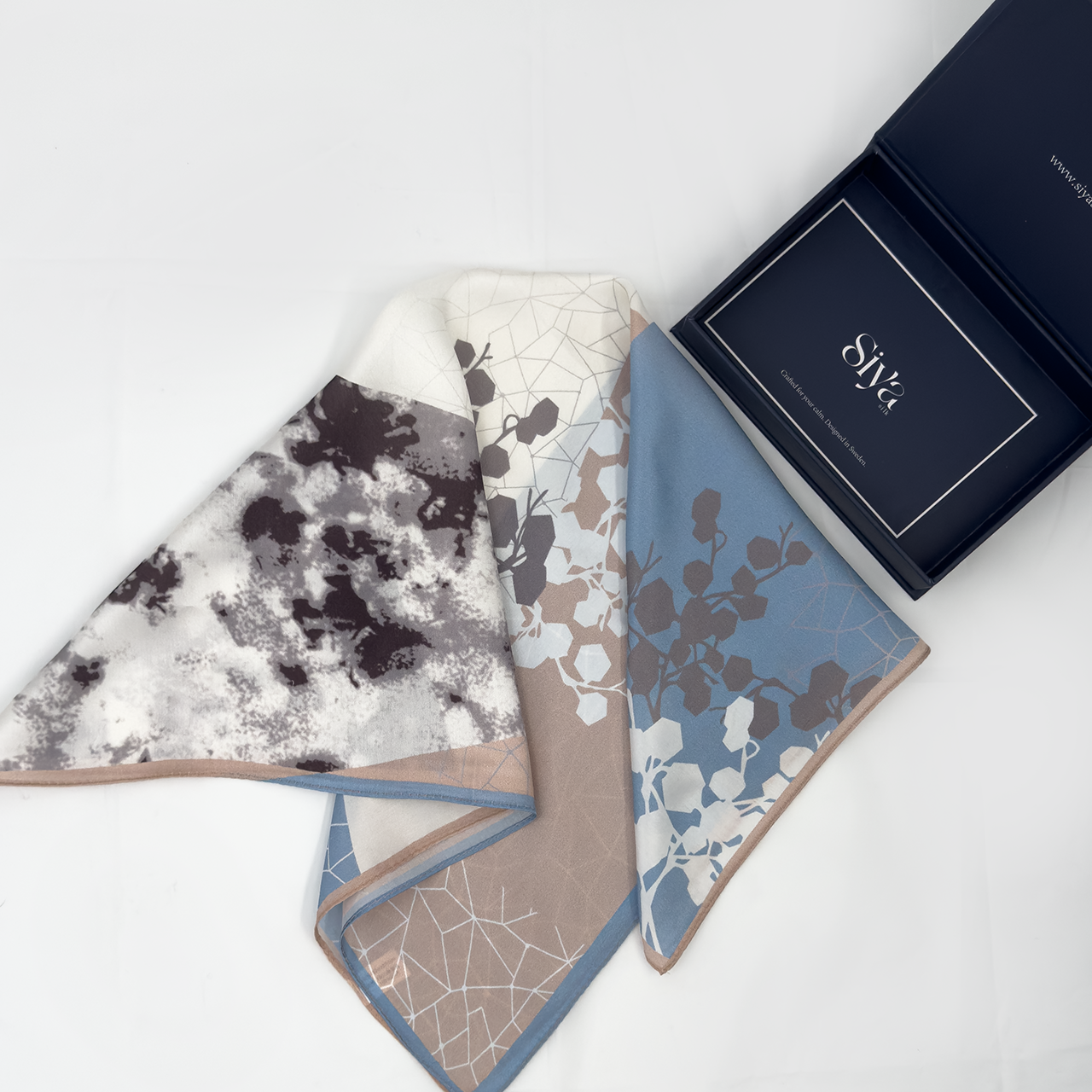 Siya Mullbärssilkes halsduk FREJA small 53x53 CM