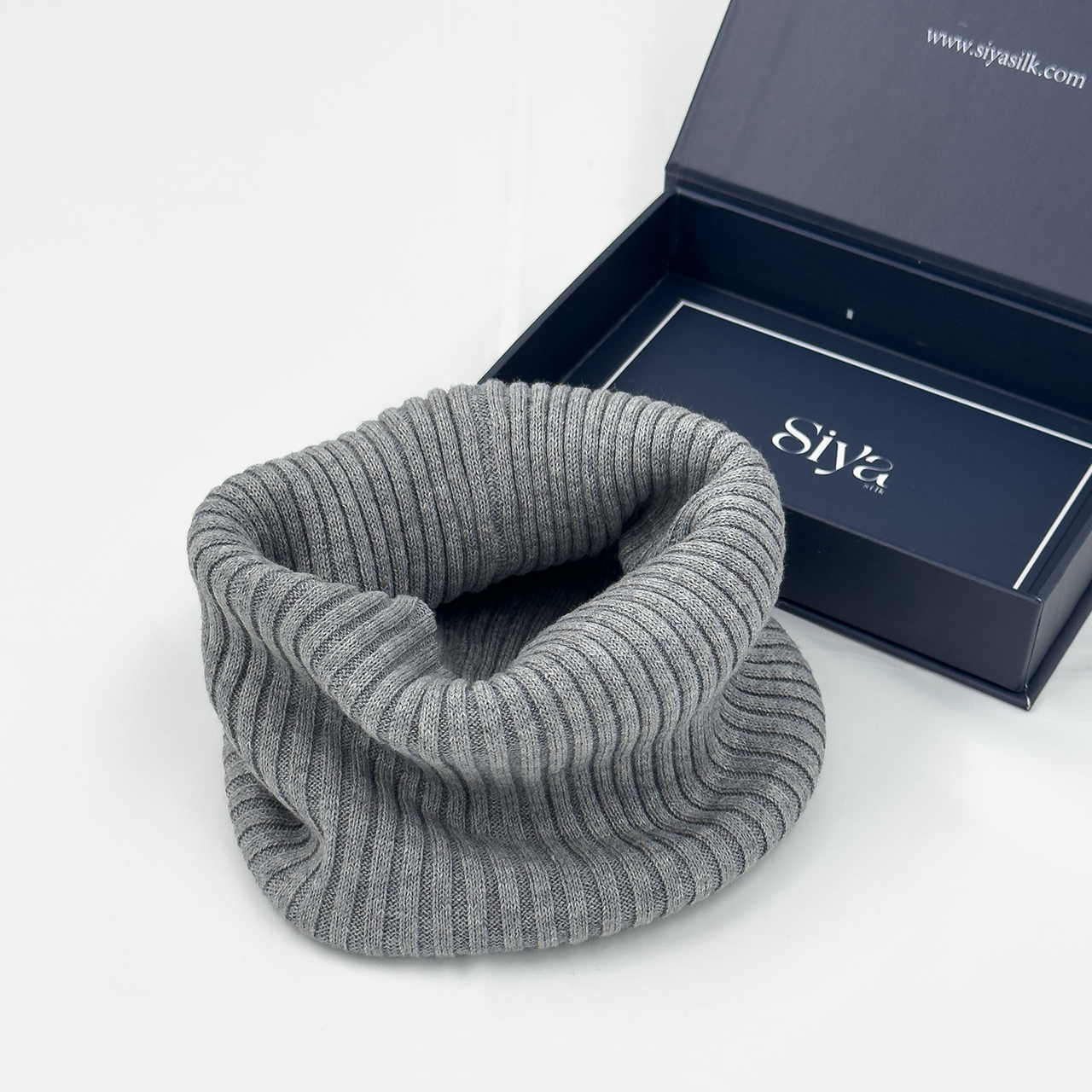 Siya Mulberry Silk and Cotton Scarf Gray