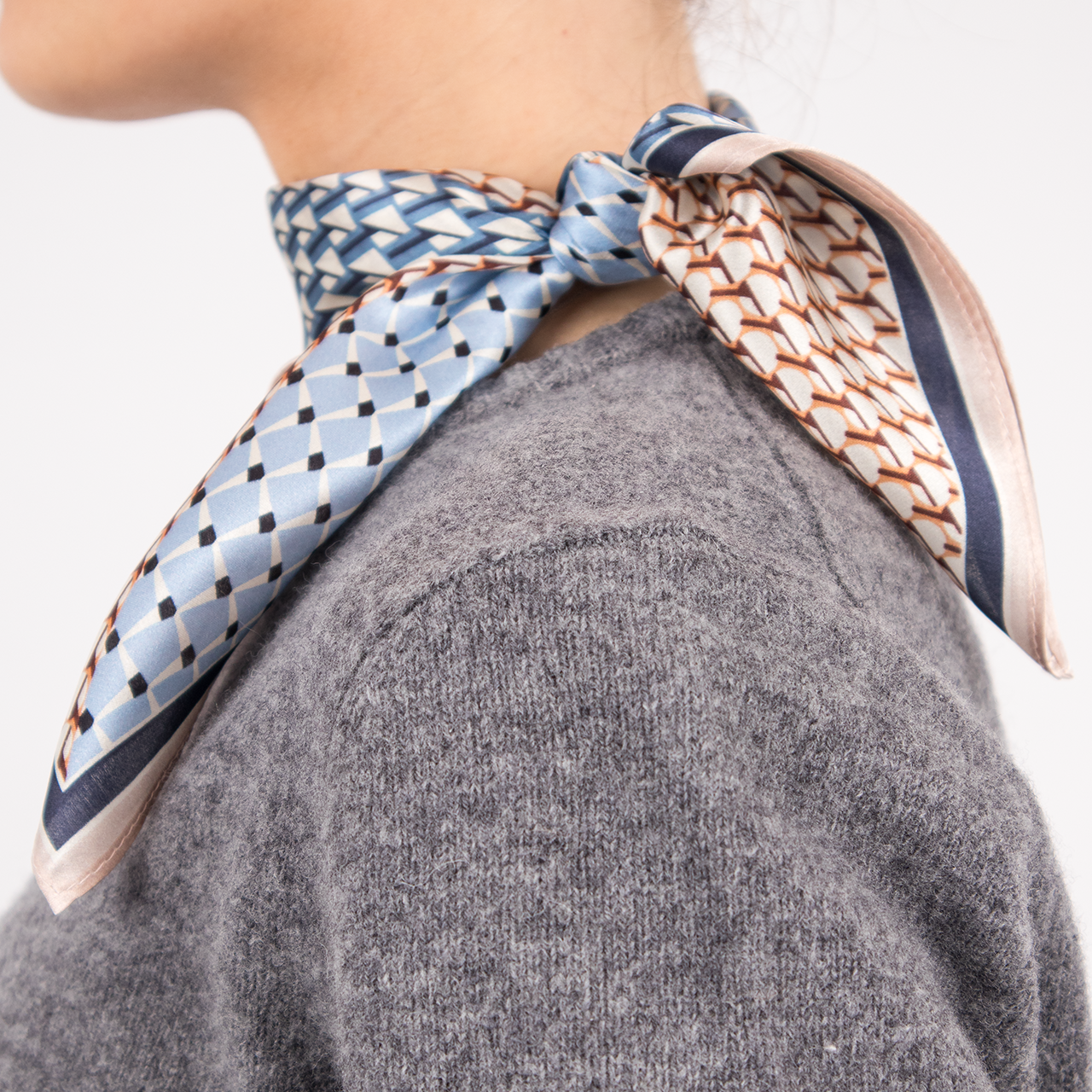 Siya Mullbärssilkes halsduk ELSA small 53x53 CM