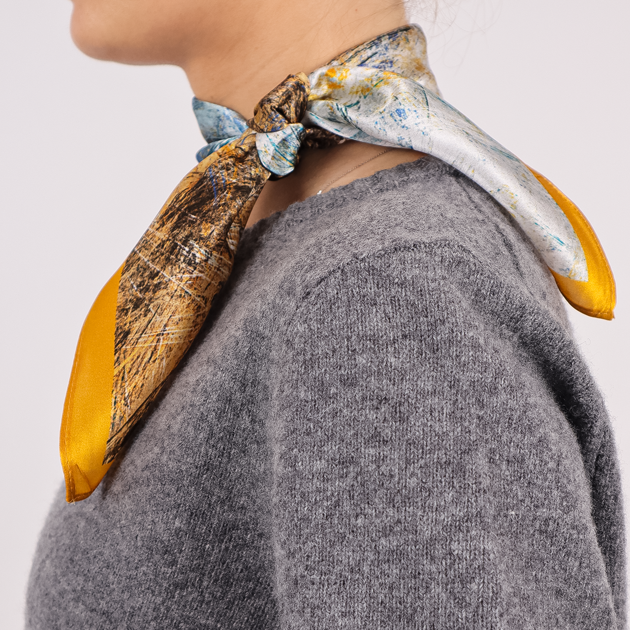 Siya Mullbärssilkes halsduk SERENA small 53x53 CM